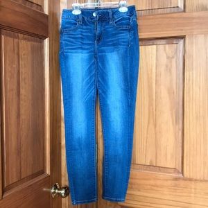 American Eagle skinny jeans